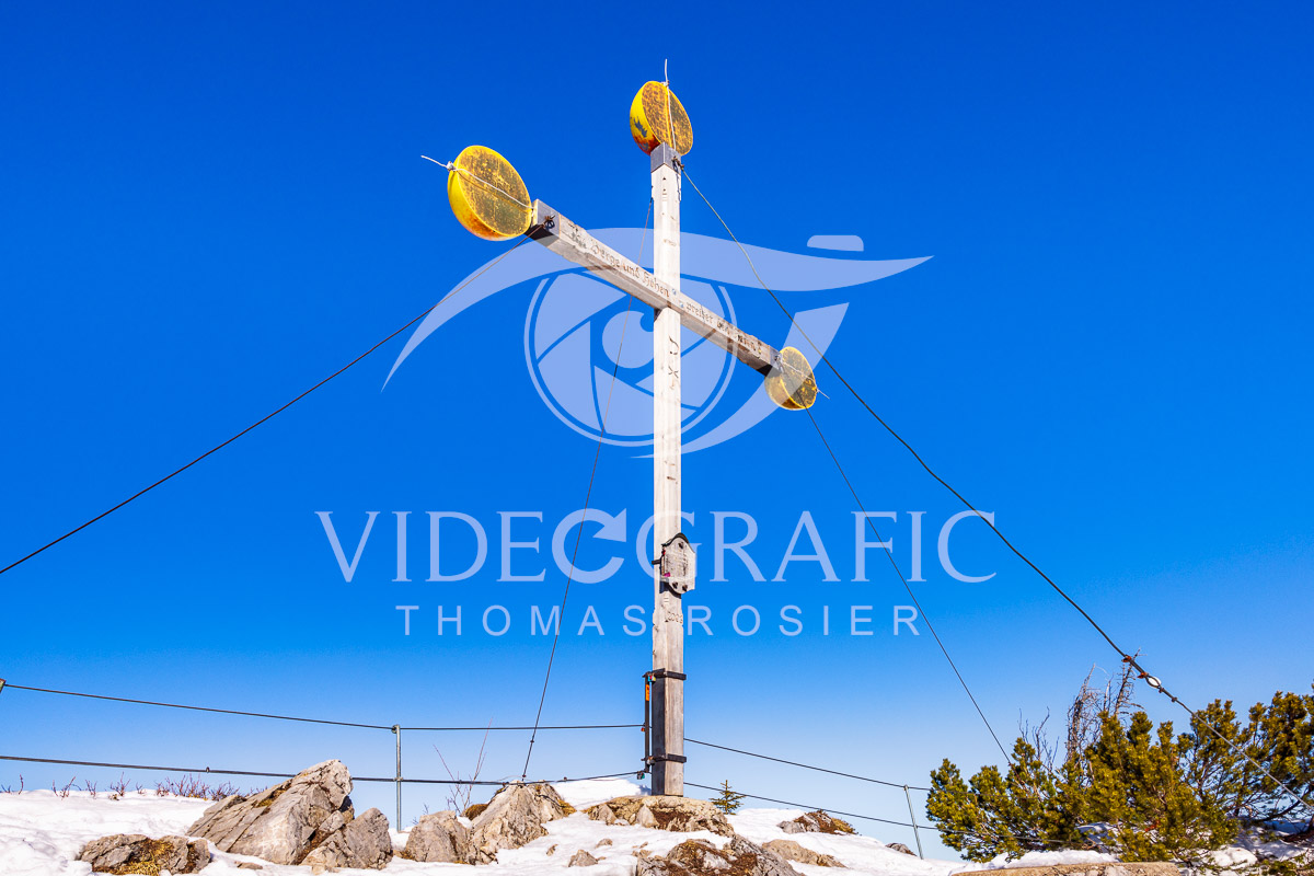 Summit-Crosses-1169.jpg