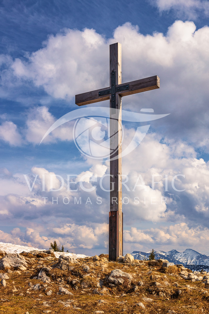 Summit-Crosses-117.jpg