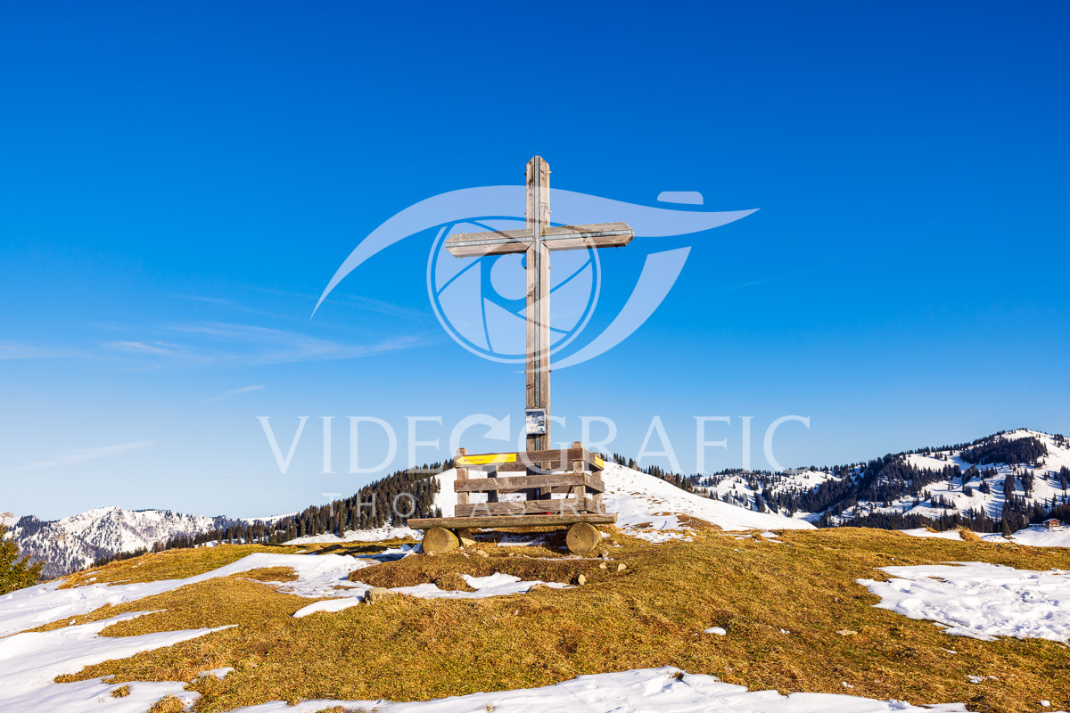 Summit-Crosses-1174.jpg
