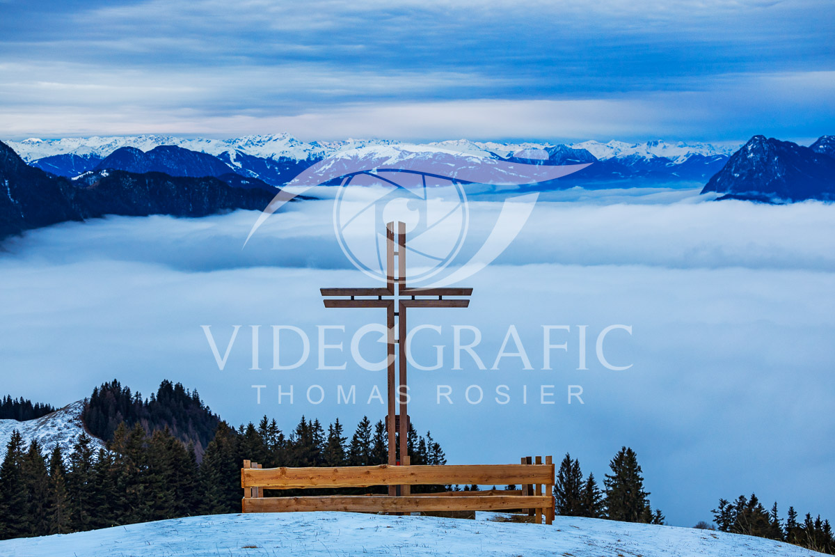 Summit-Crosses-1177.jpg