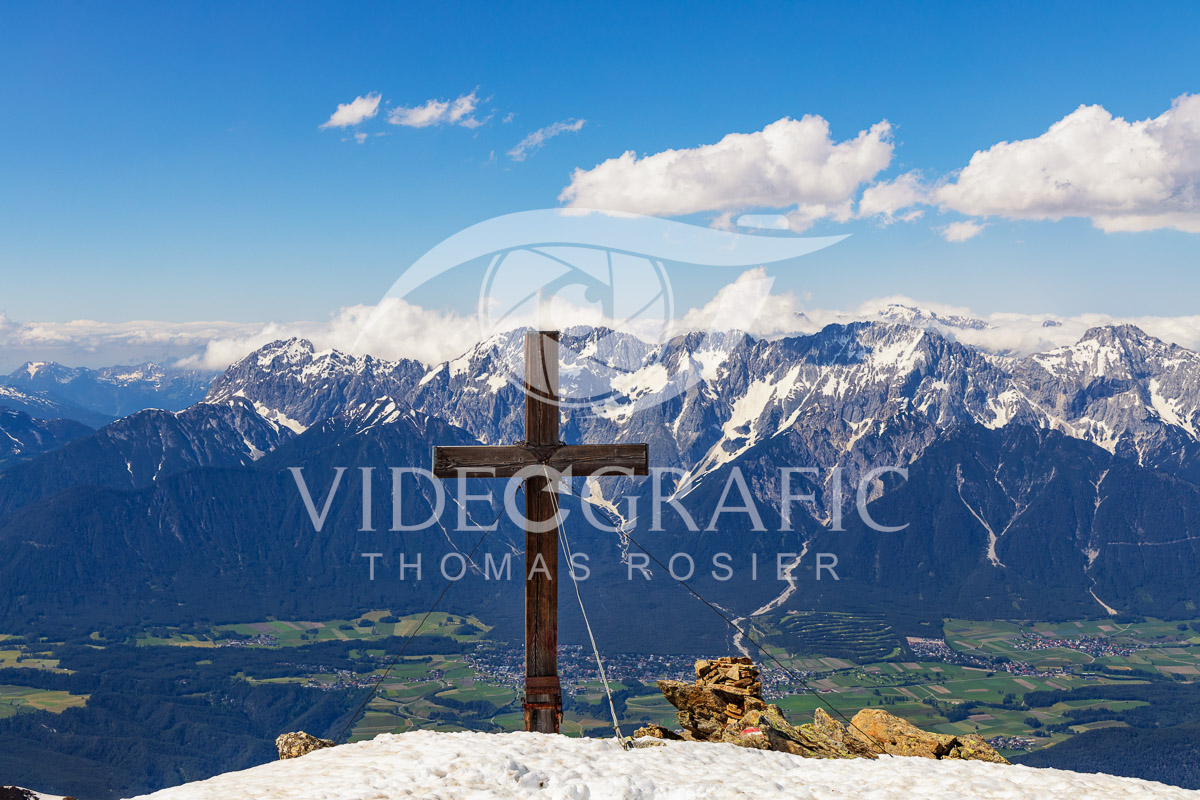 Summit-Crosses-1186.jpg