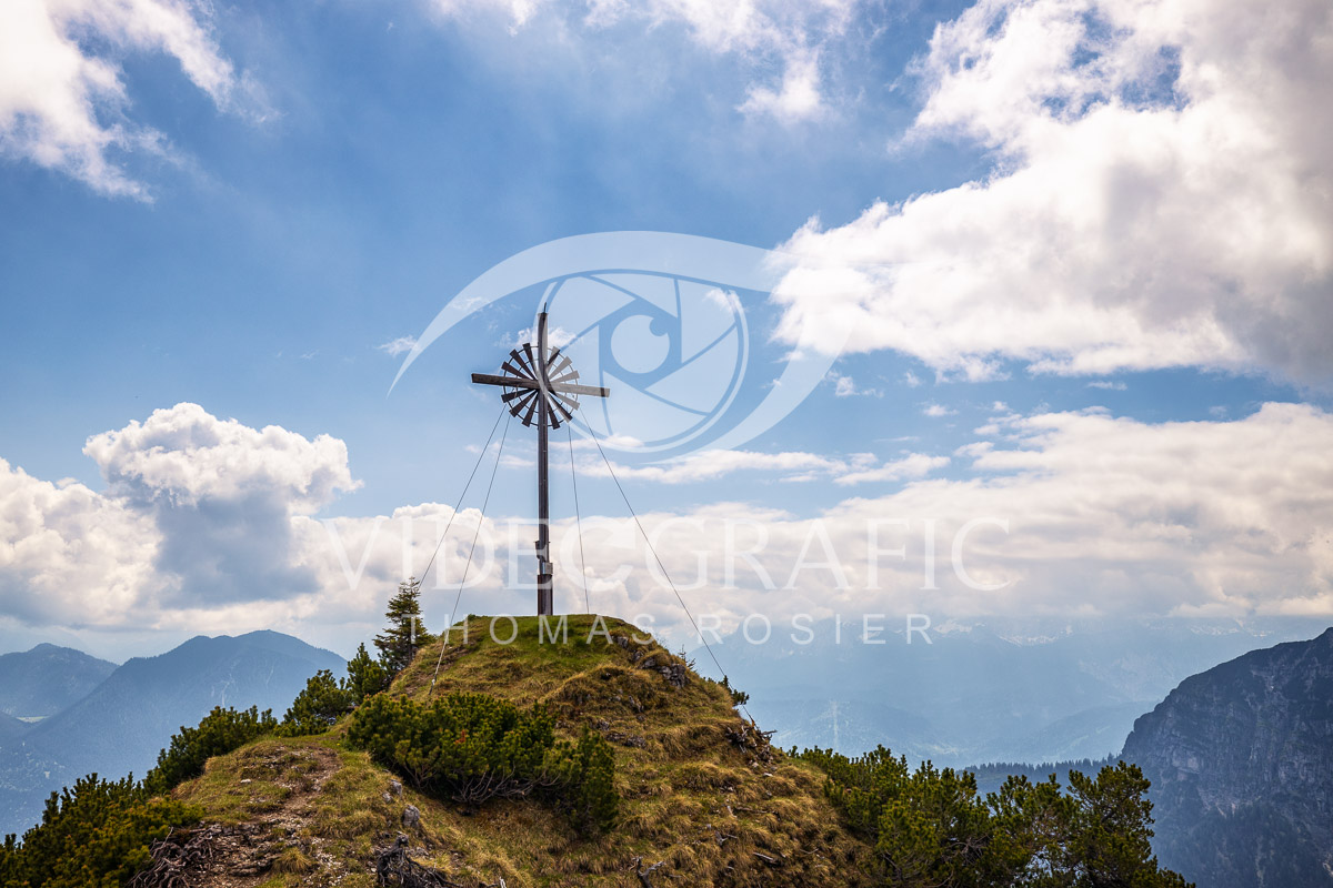 Summit-Crosses-120.jpg