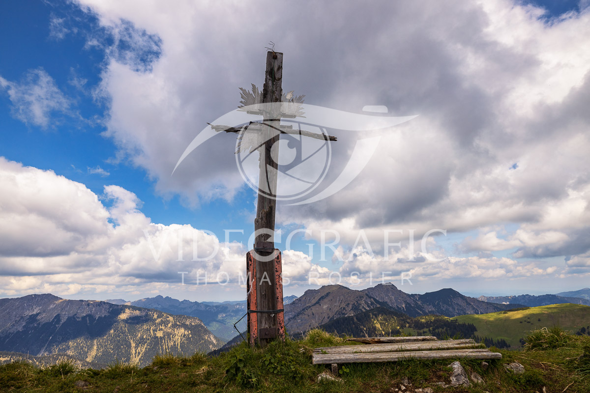 Summit-Crosses-121.jpg