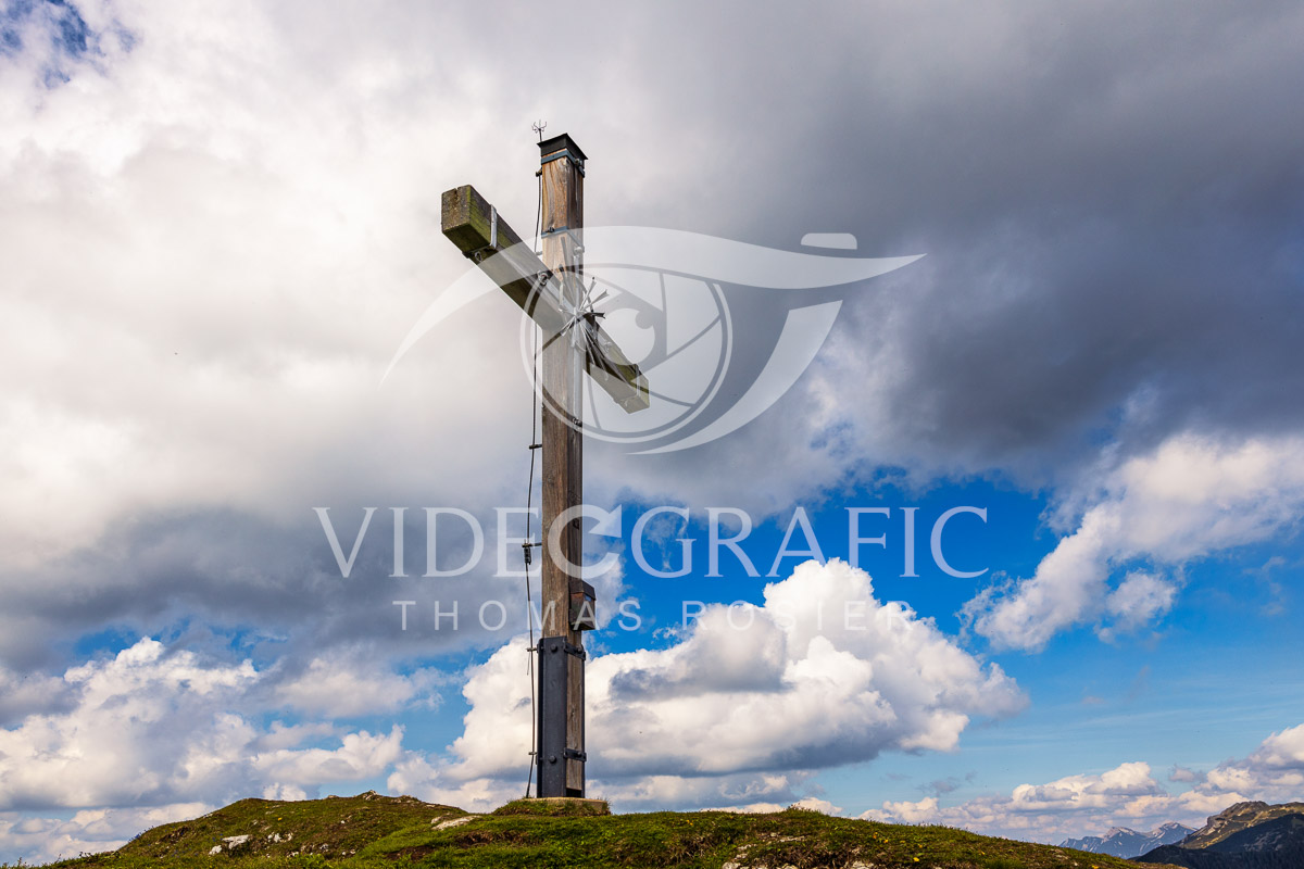 Summit-Crosses-122.jpg