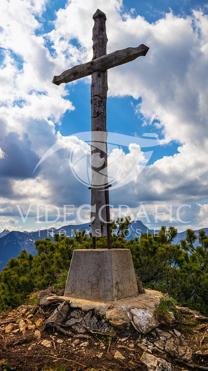 Summit-Crosses-125.jpg