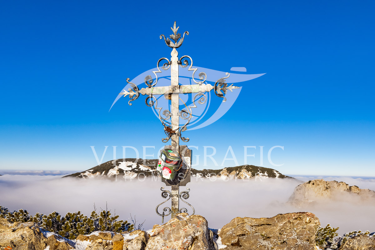 Summit-Crosses-135.jpg