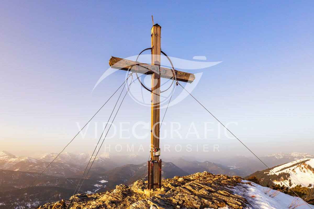 Summit-Crosses-142.jpg