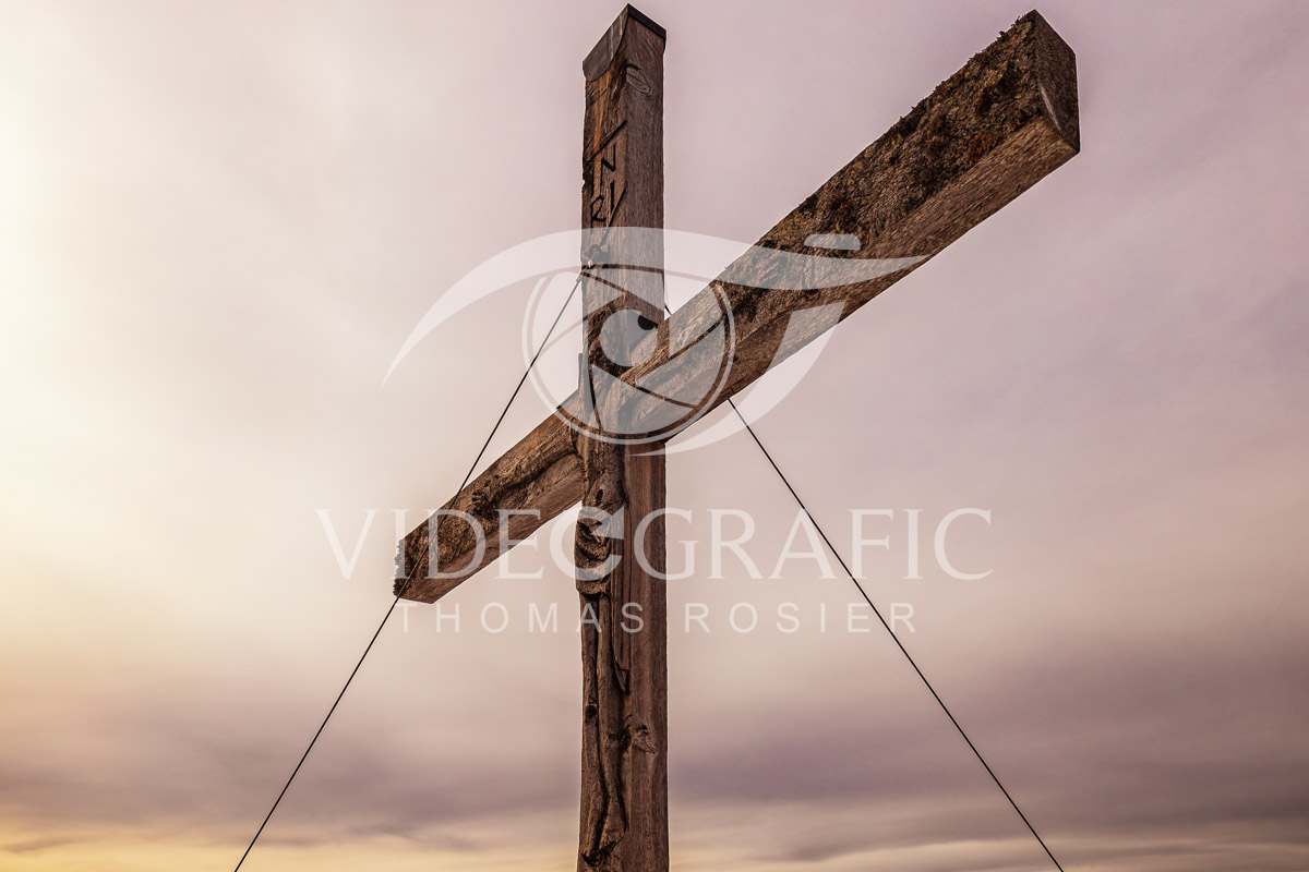 Summit-Crosses-147.jpg