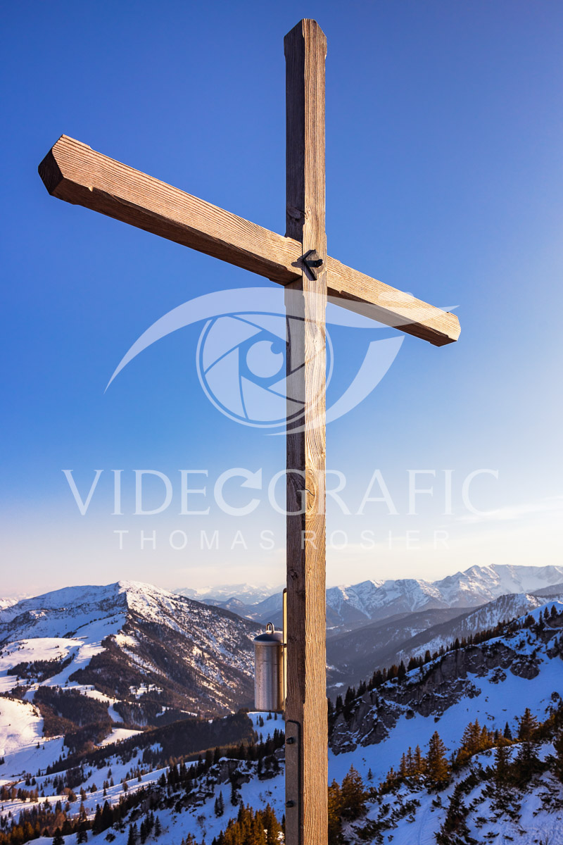 Summit-Crosses-148.jpg
