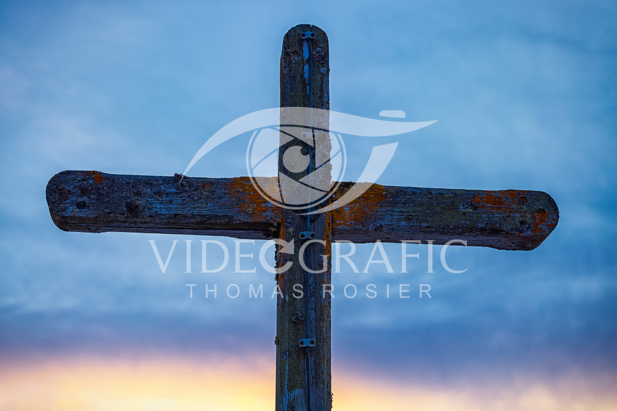 Summit-Crosses-150.jpg