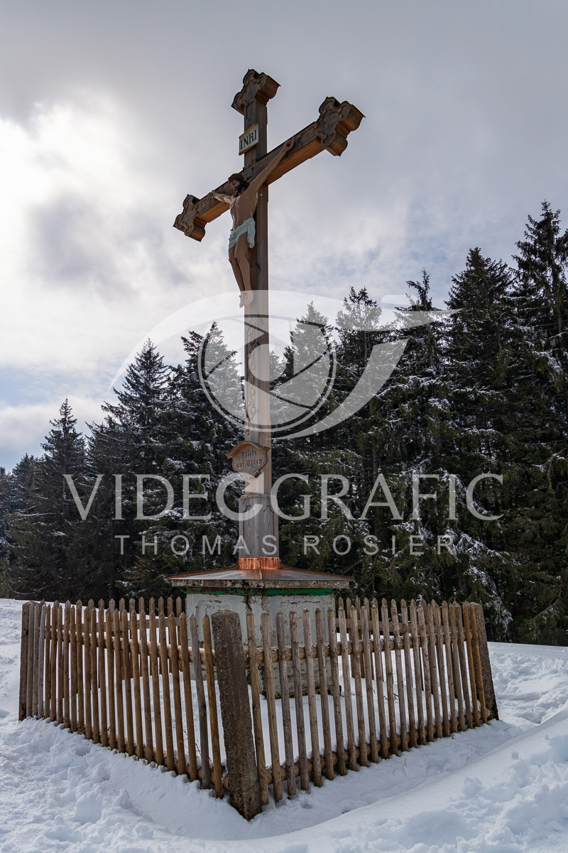 Summit-Crosses-156.jpg