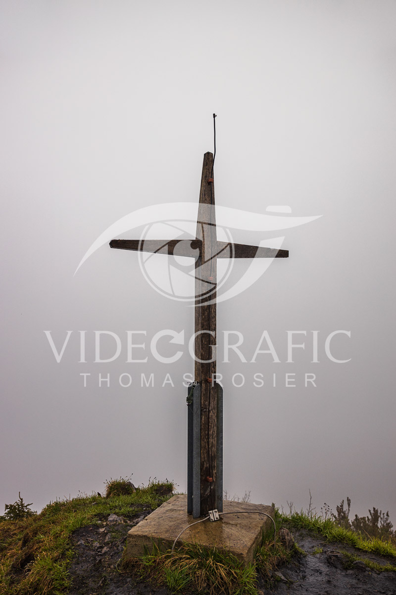 Summit-Crosses-165.jpg