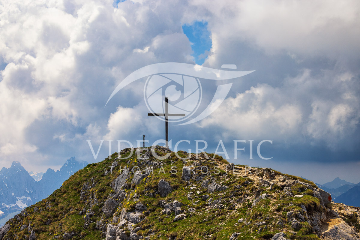 Summit-Crosses-171.jpg