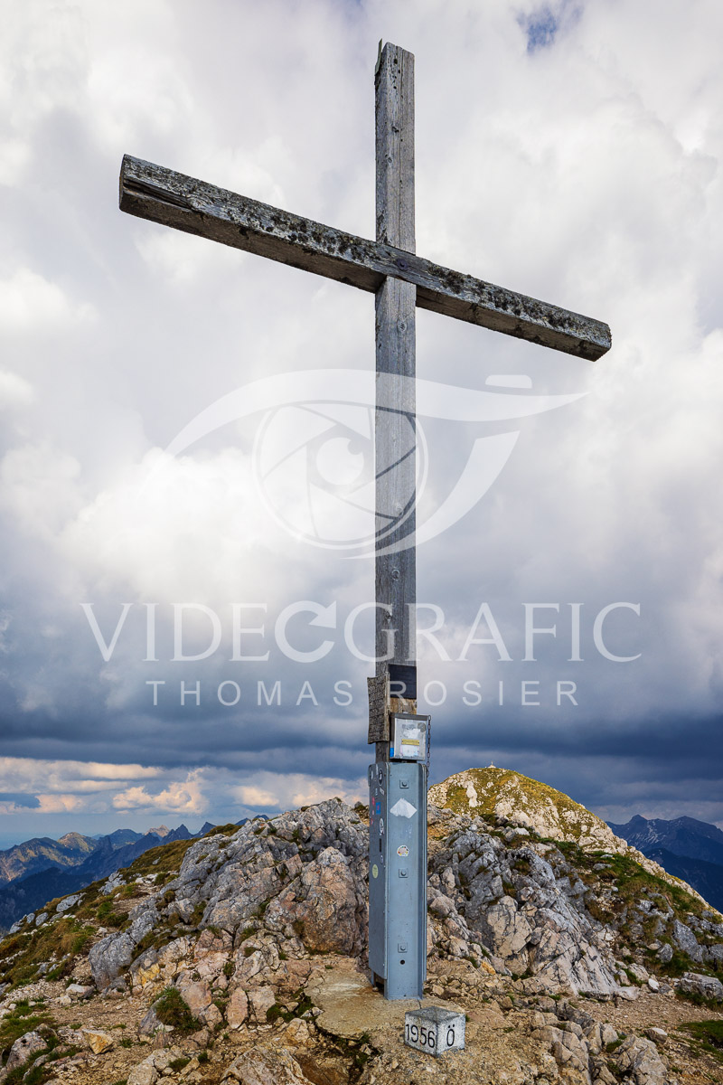 Summit-Crosses-174.jpg