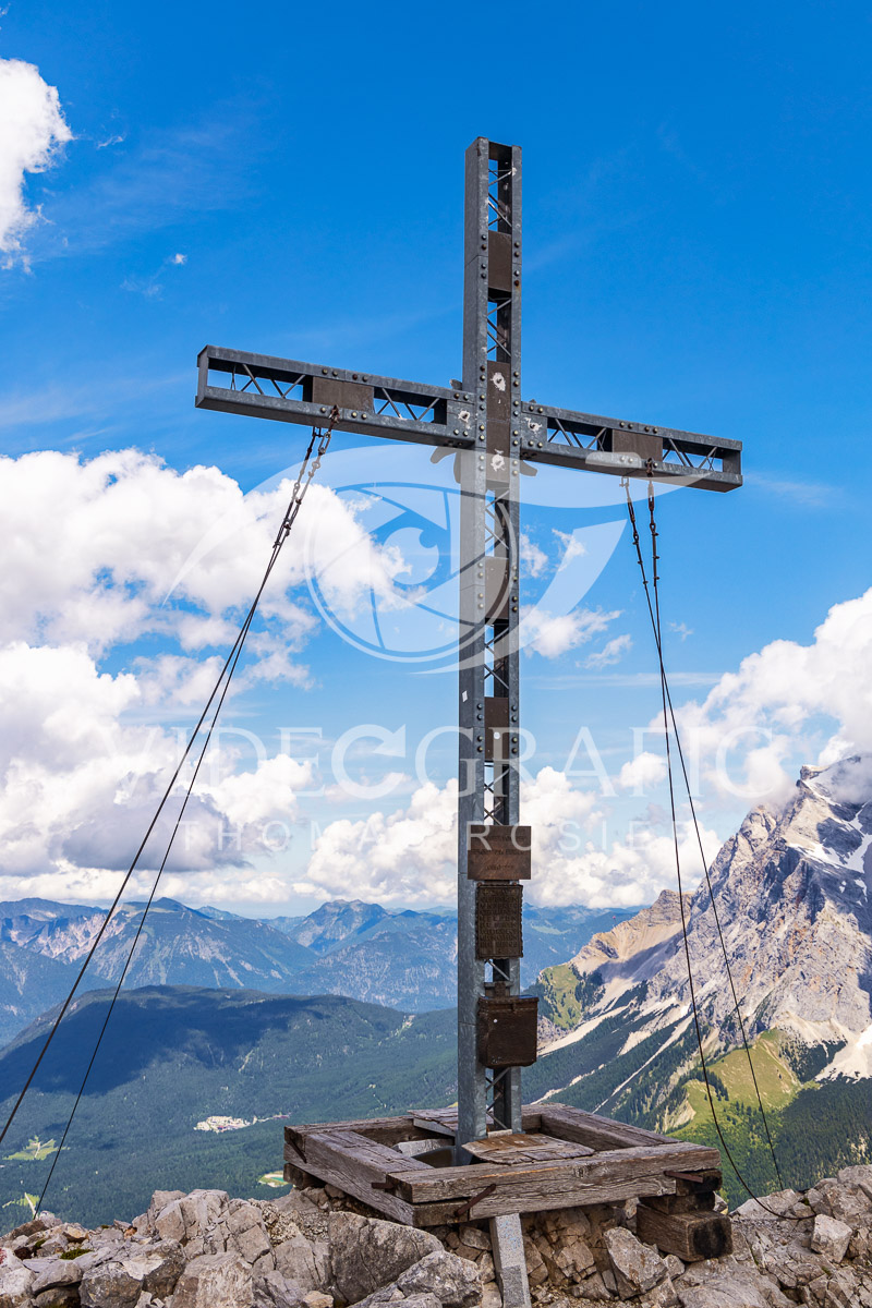 Summit-Crosses-176.jpg