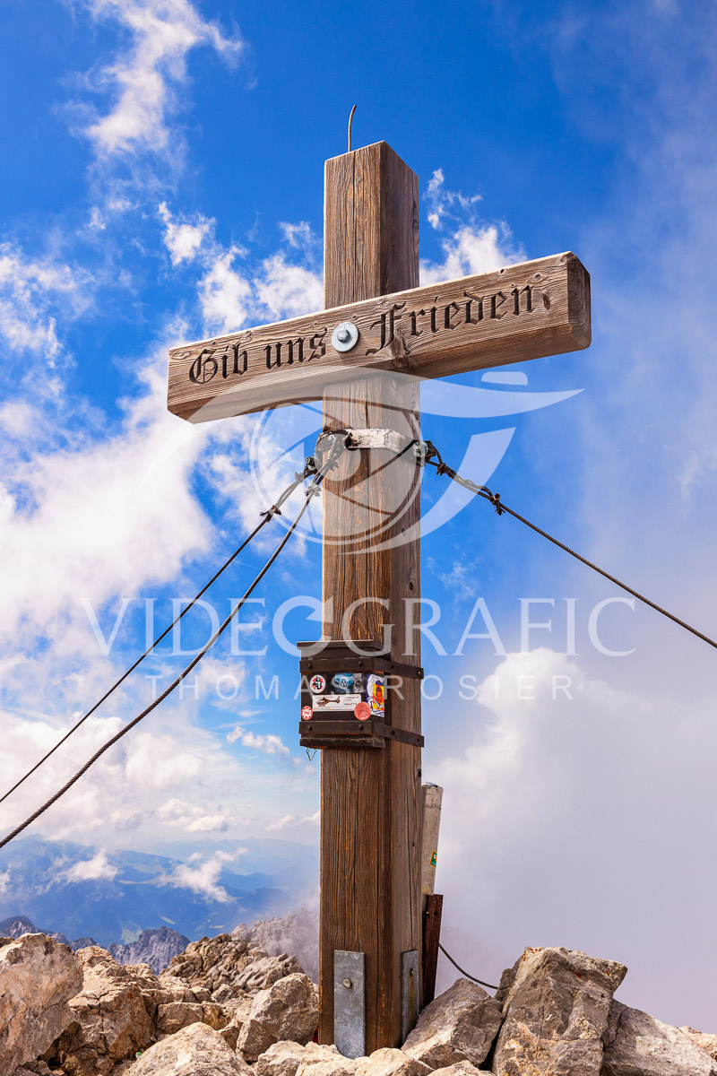 Summit-Crosses-178.jpg