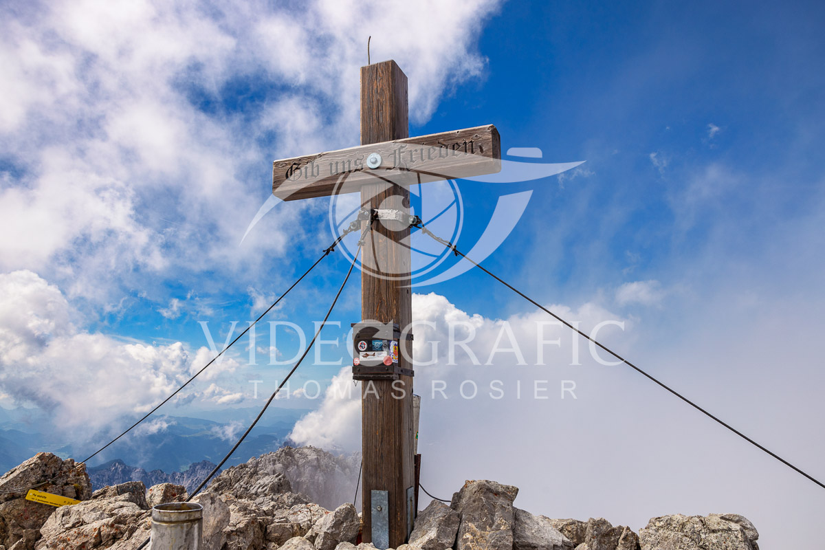 Summit-Crosses-179.jpg