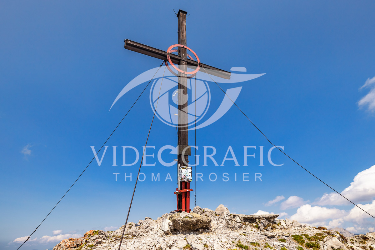 Summit-Crosses-185.jpg