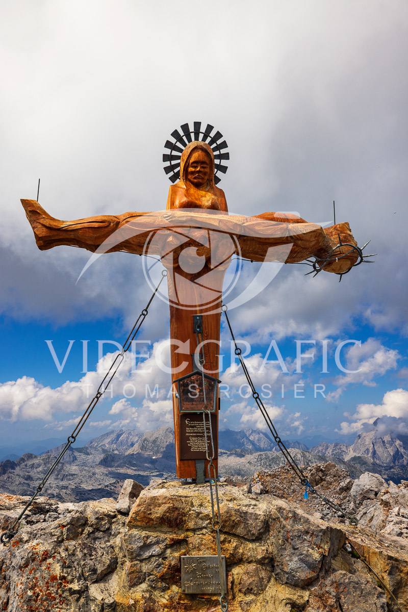 Summit-Crosses-194.jpg