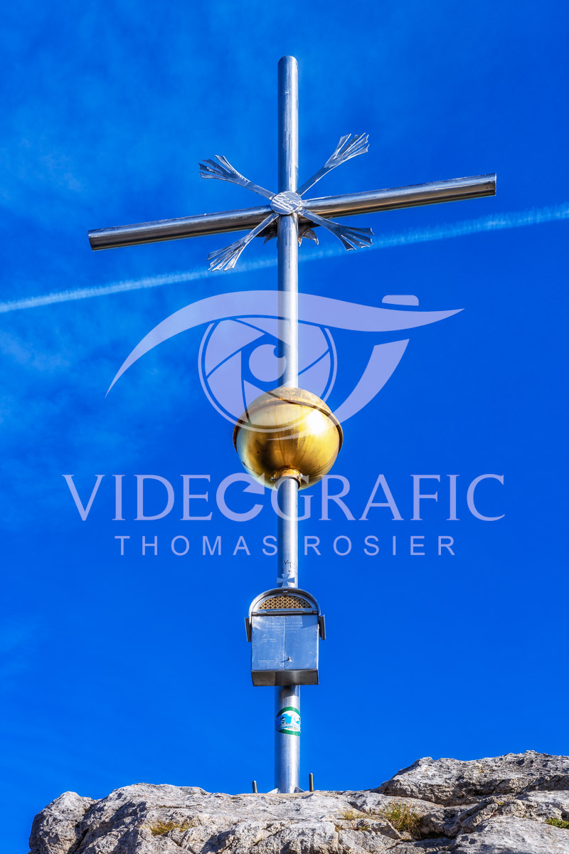 Summit-Crosses-218.jpg