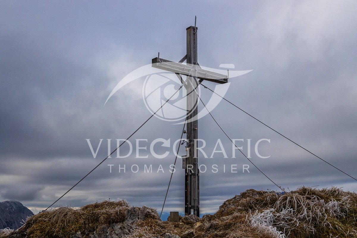 Summit-Crosses-228.jpg
