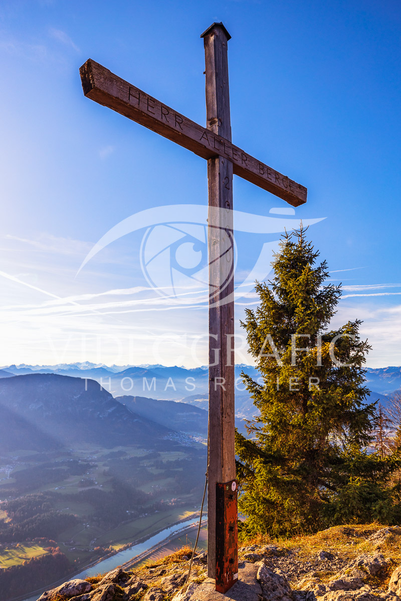 Summit-Crosses-240.jpg