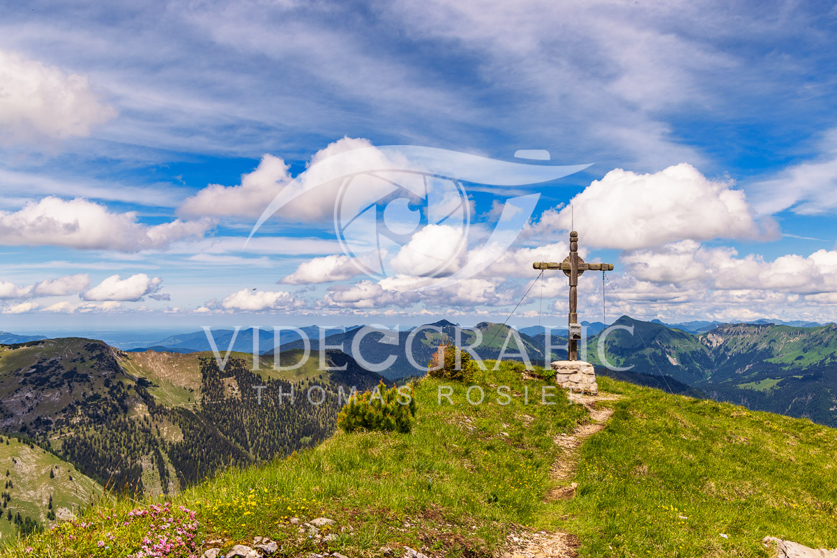 Summit-Crosses-293.jpg