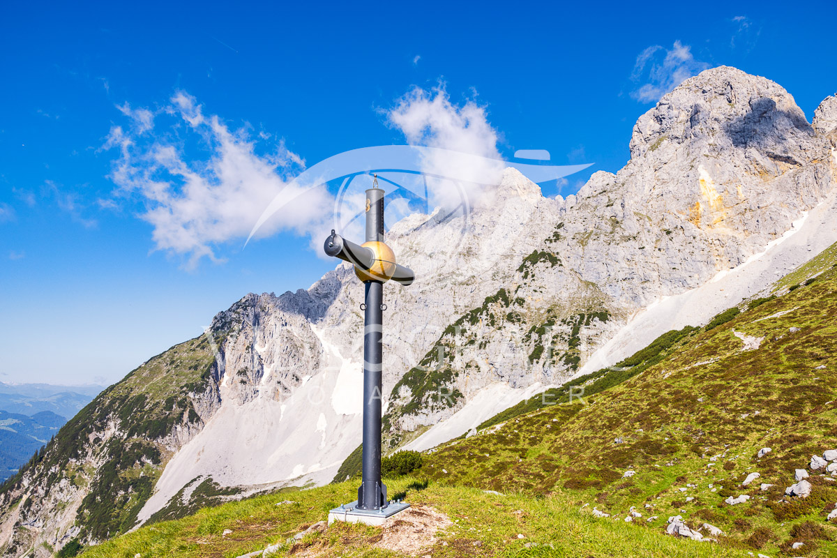 Summit-Crosses-301.jpg