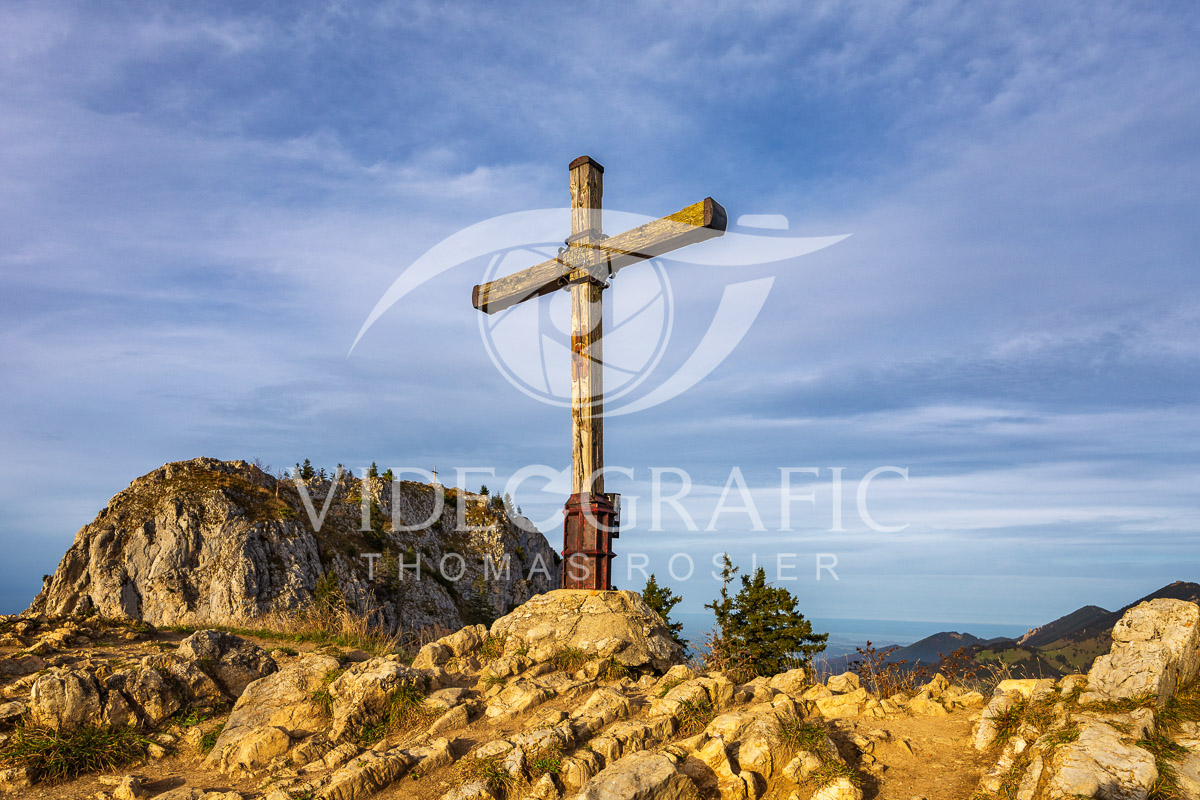 Summit-Crosses-323.jpg