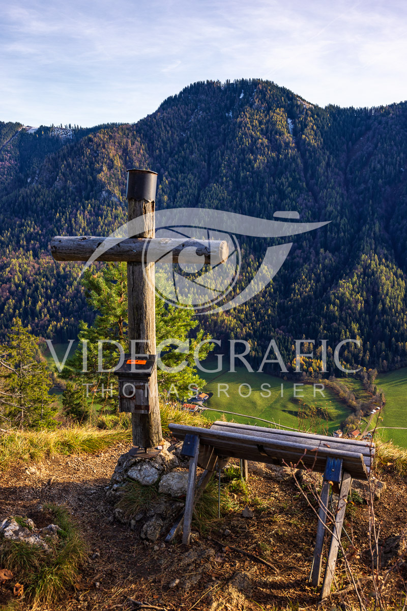 Summit-Crosses-327.jpg