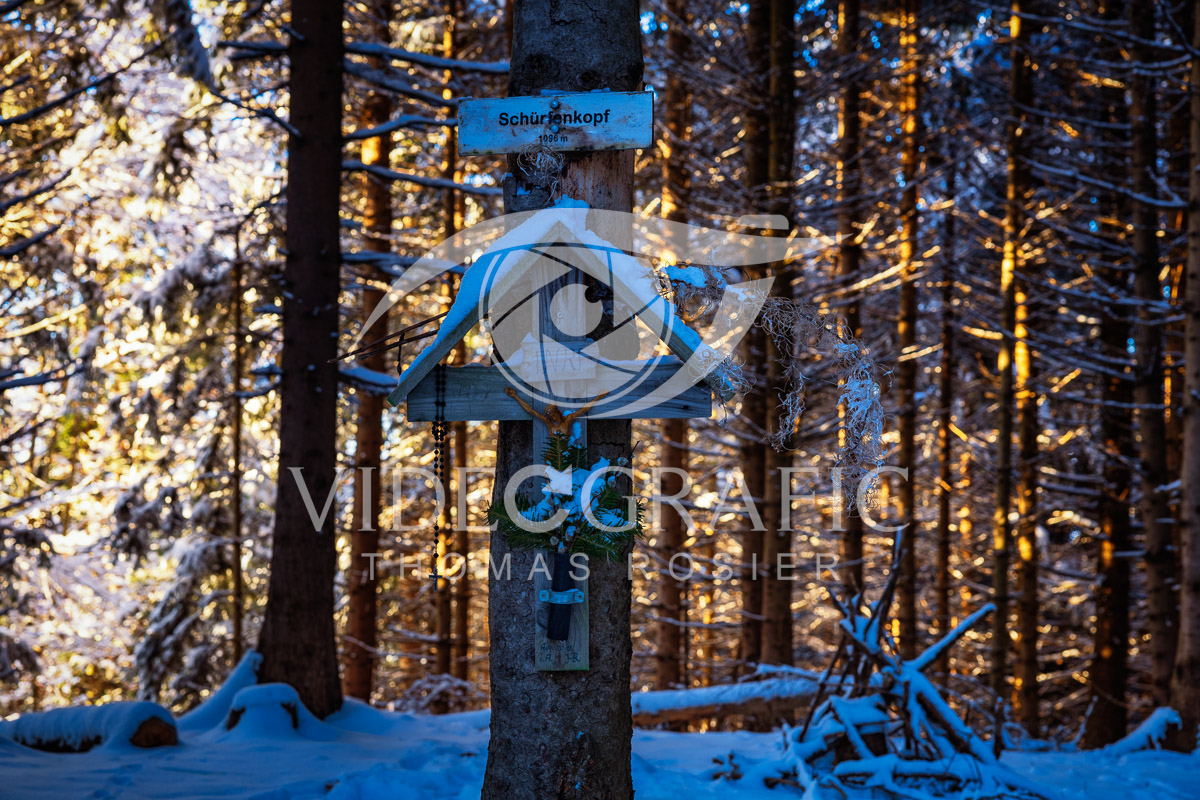 Summit-Crosses-346.jpg