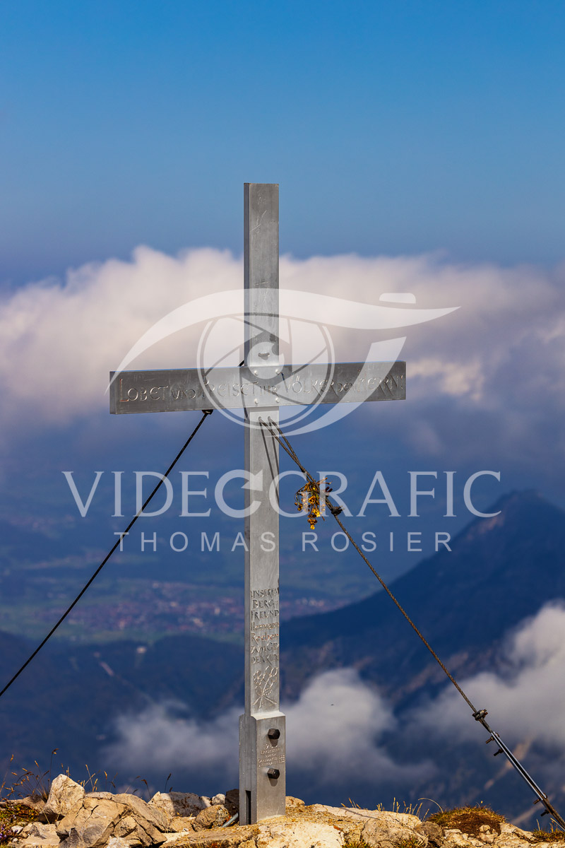 Summit-Crosses-362.jpg