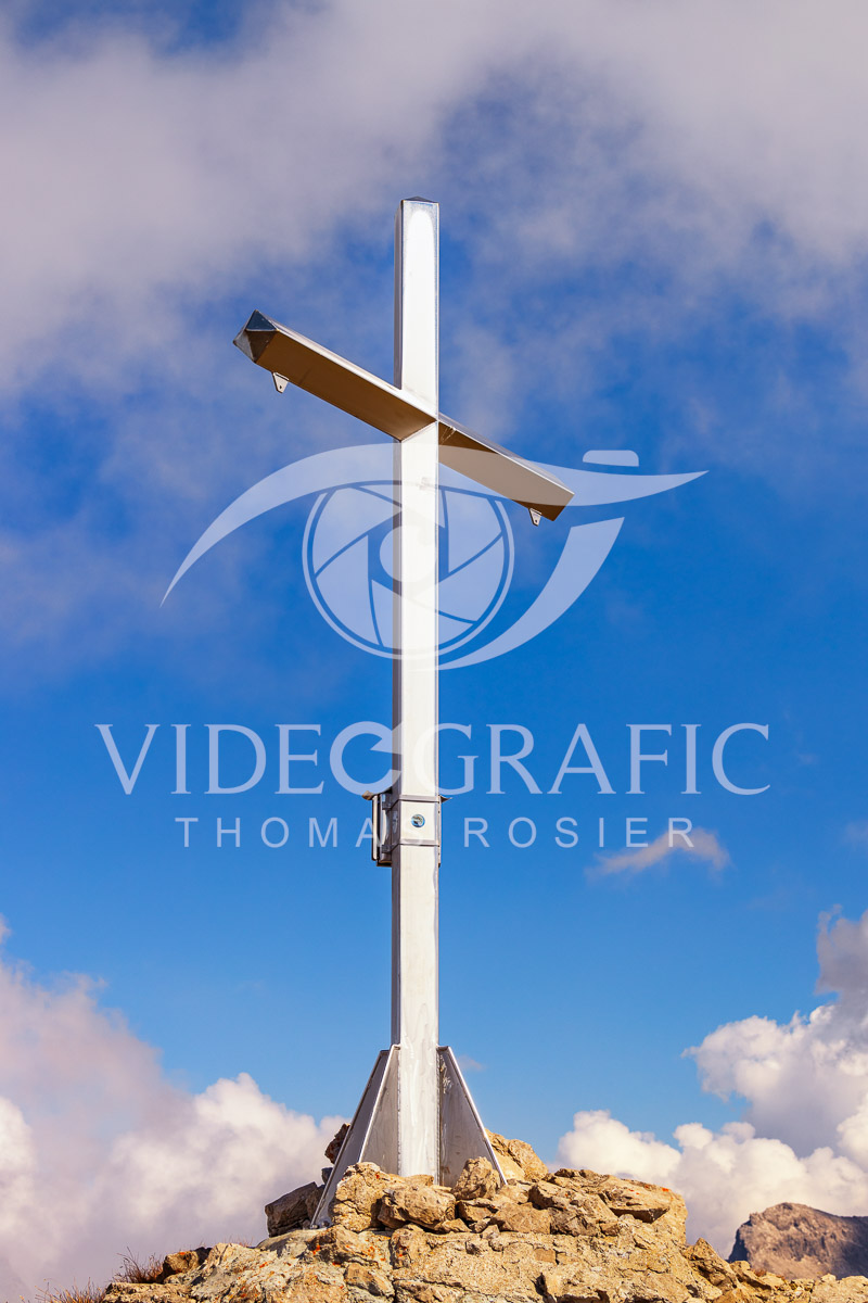 Summit-Crosses-363.jpg