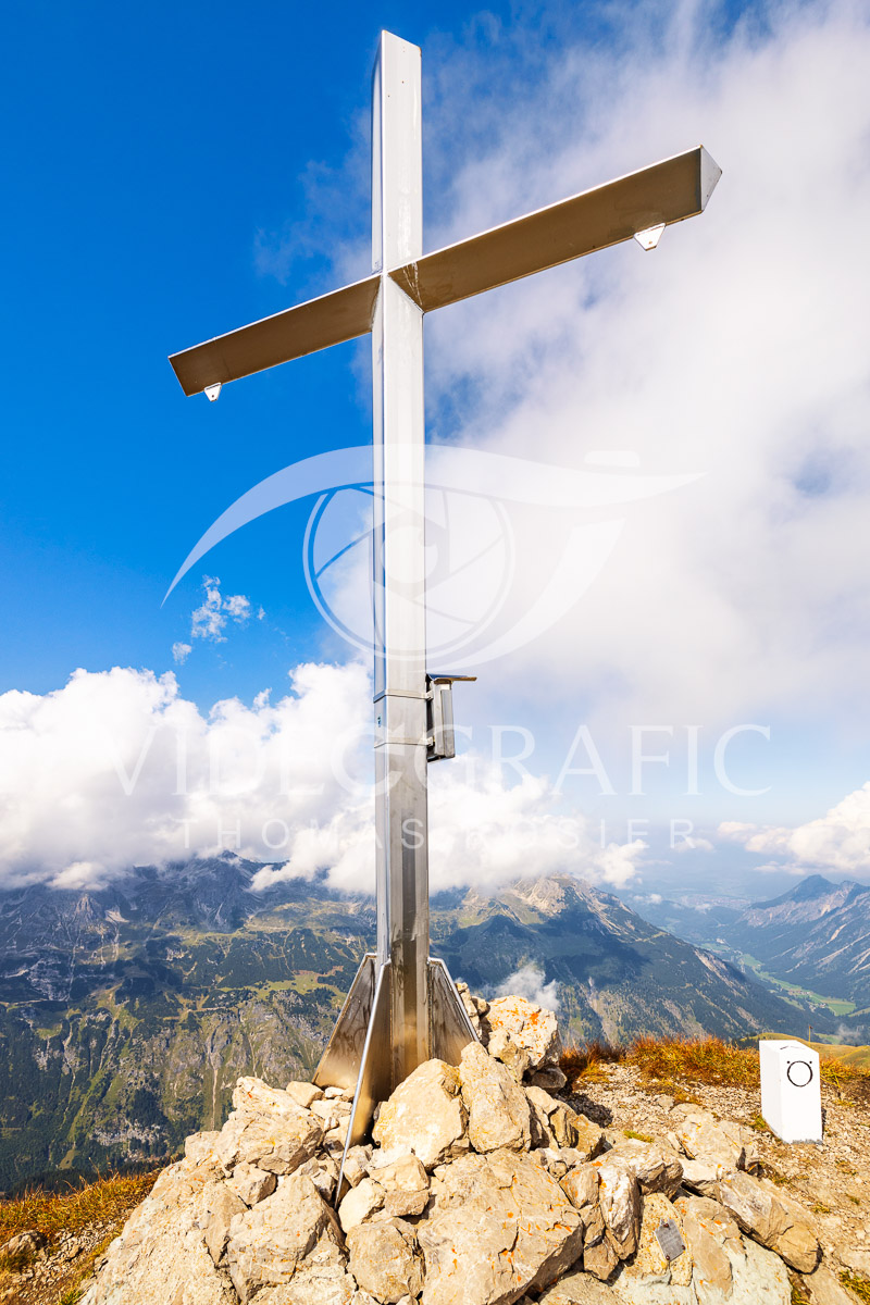 Summit-Crosses-364.jpg