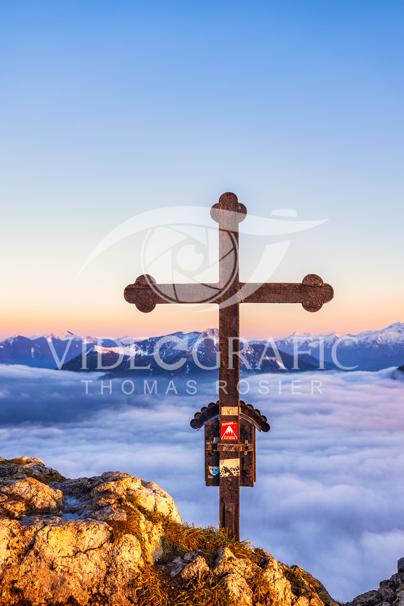 Summit-Crosses-374.jpg