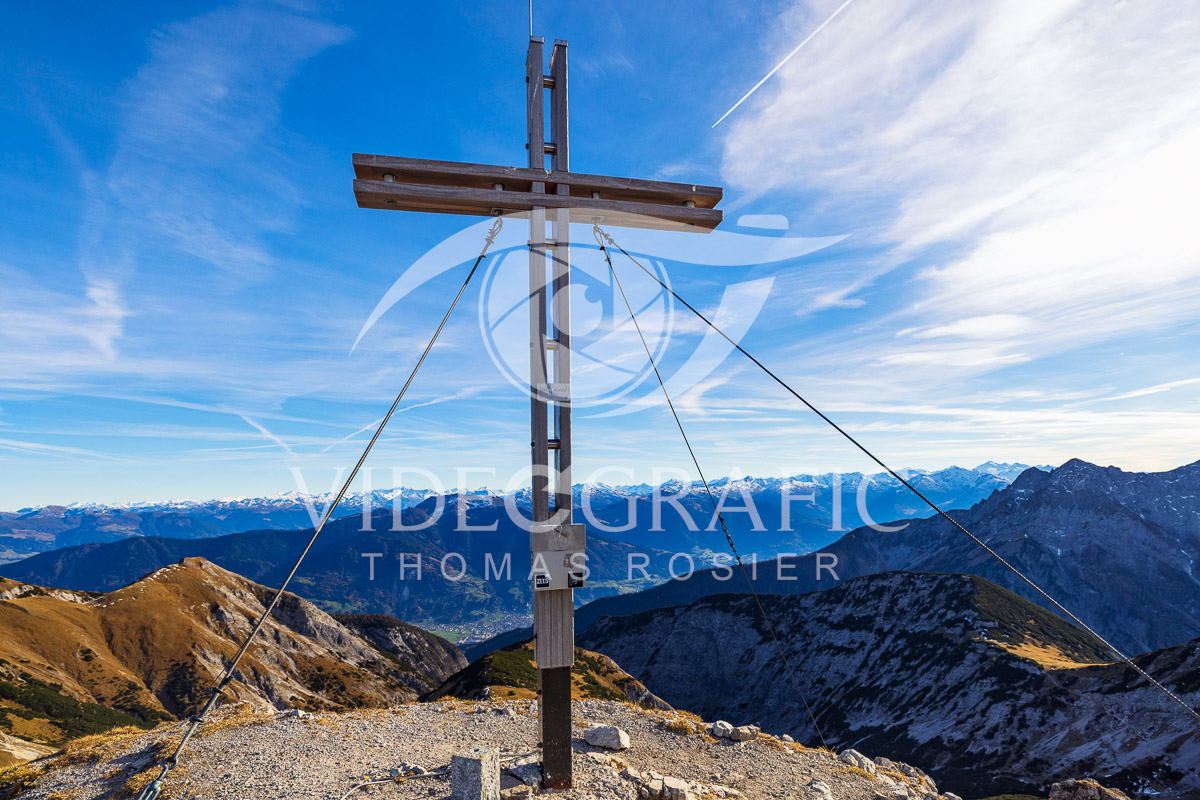 Summit-Crosses-387.jpg
