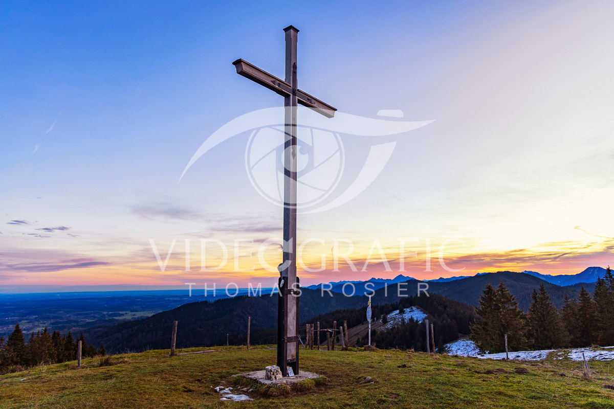 Summit-Crosses-396.jpg