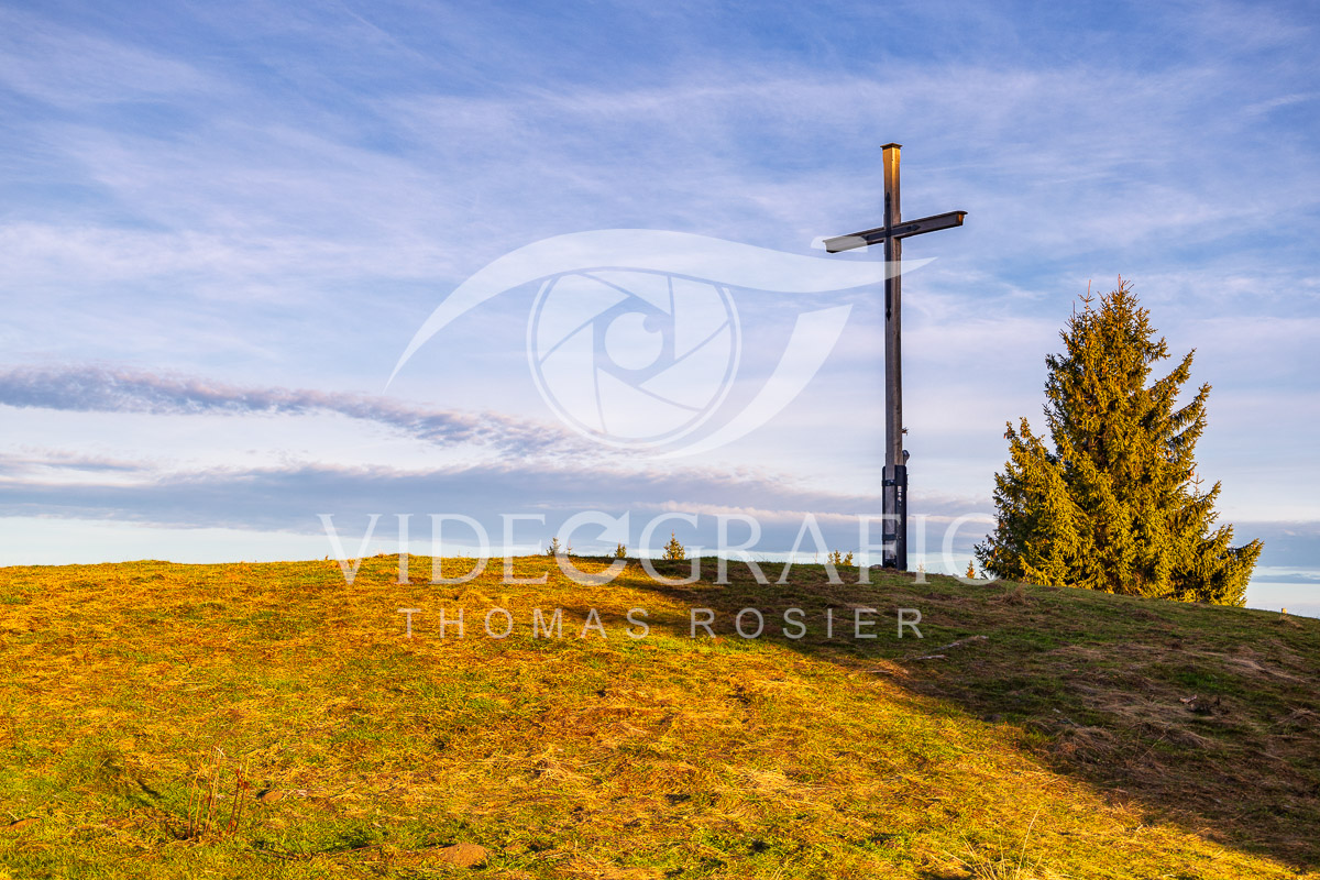 Summit-Crosses-399.jpg