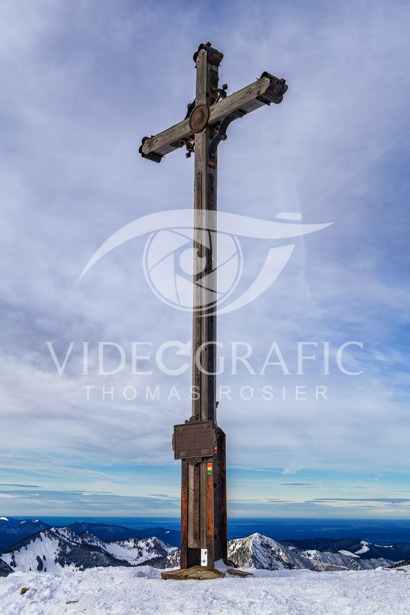 Summit-Crosses-402.jpg