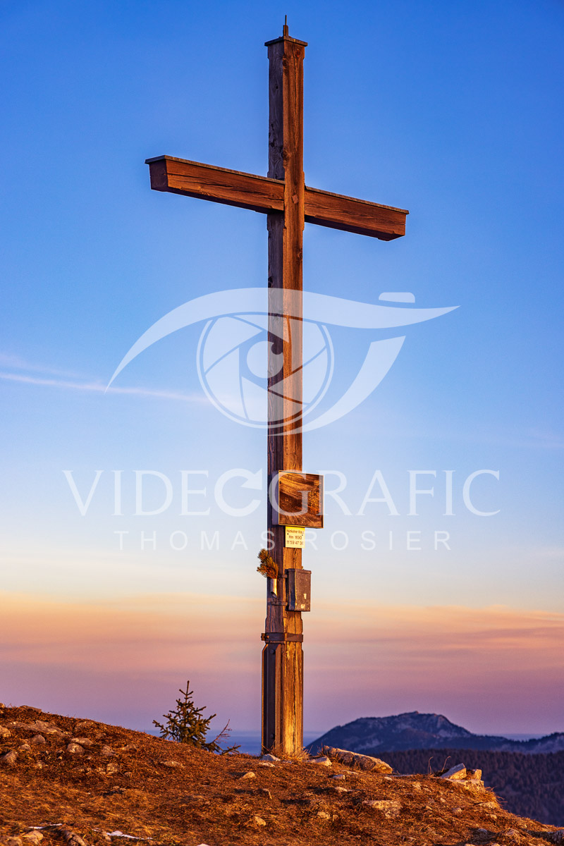 Summit-Crosses-405.jpg