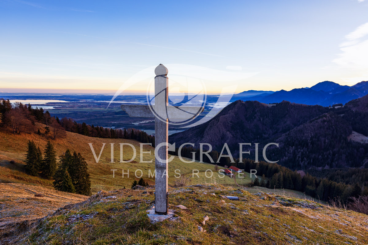 Summit-Crosses-418.jpg