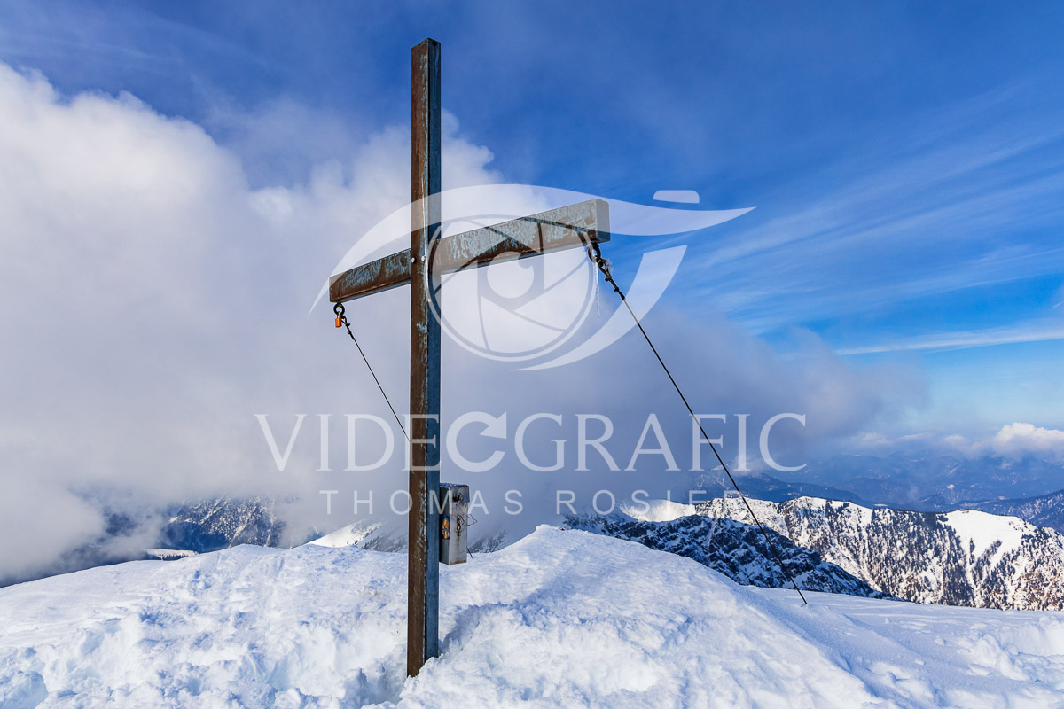 Summit-Crosses-423.jpg