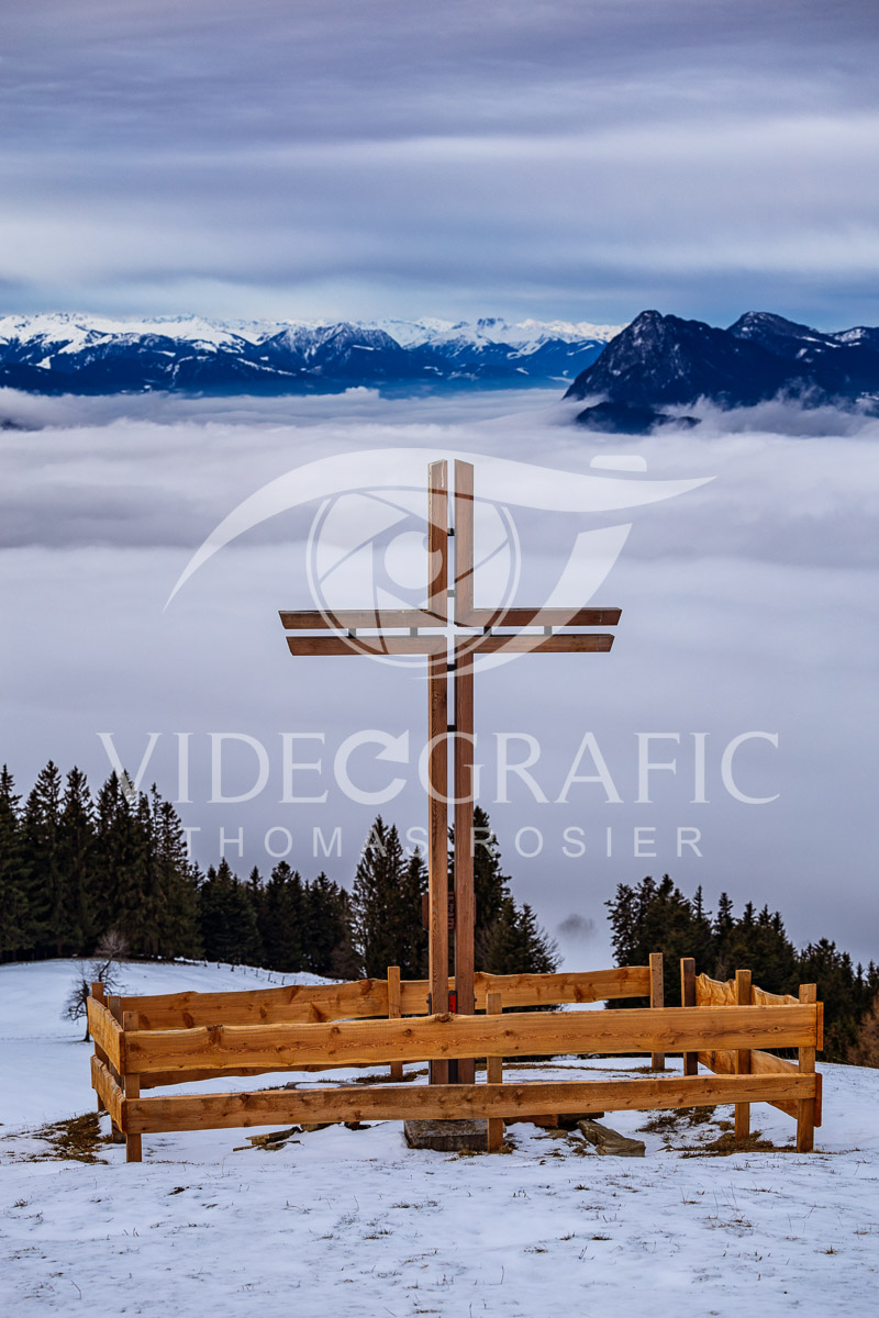 Summit-Crosses-428.jpg