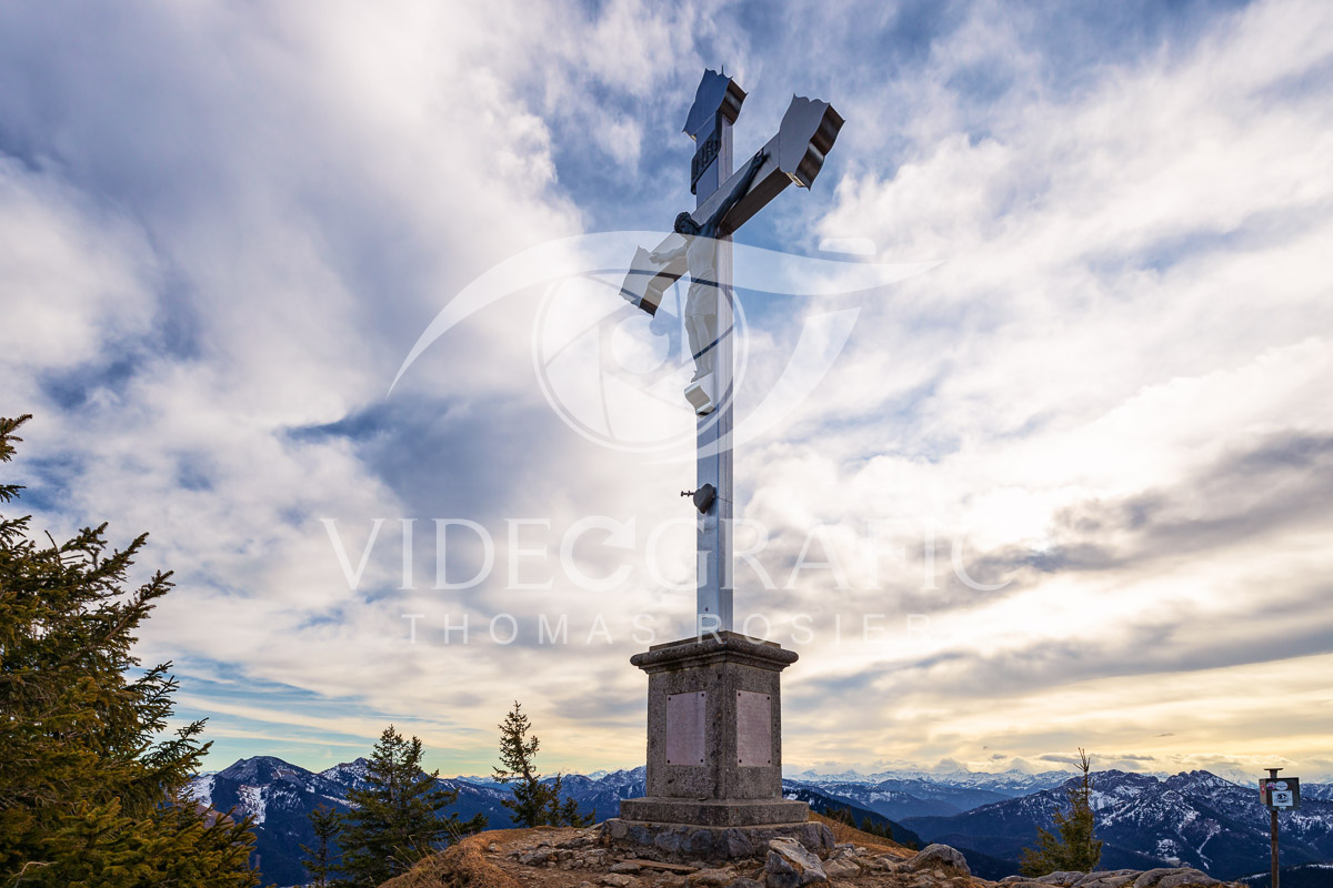Summit-Crosses-453.jpg