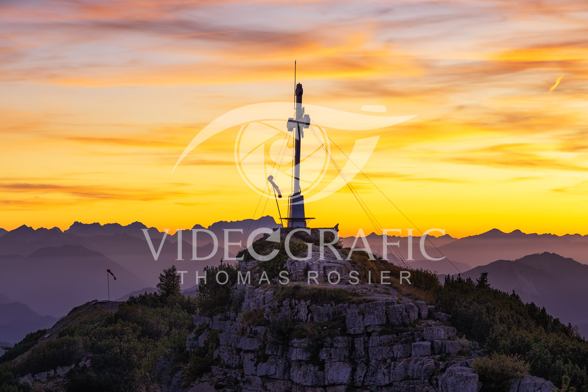 Summit-Crosses-458.jpg