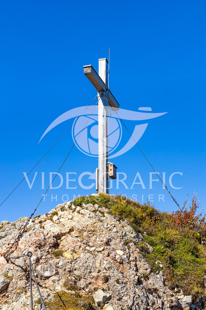 Summit-Crosses-466.jpg