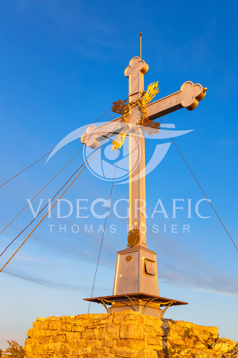 Summit-Crosses-479.jpg