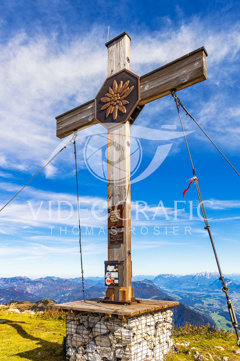 Summit-Crosses-482.jpg