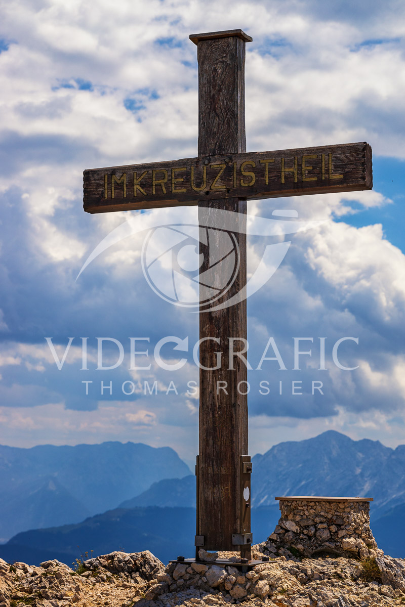 Summit-Crosses-506.jpg