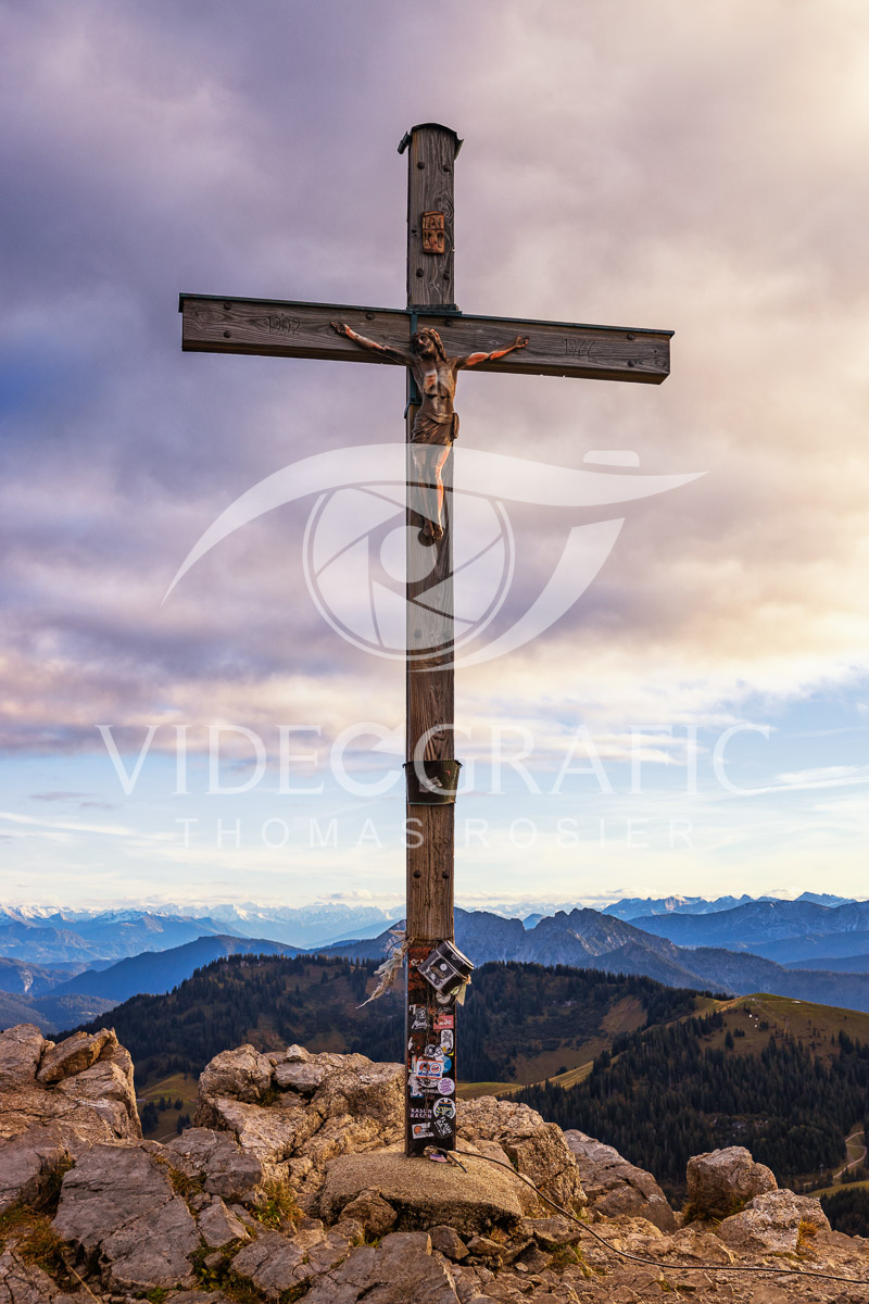 Summit-Crosses-517.jpg